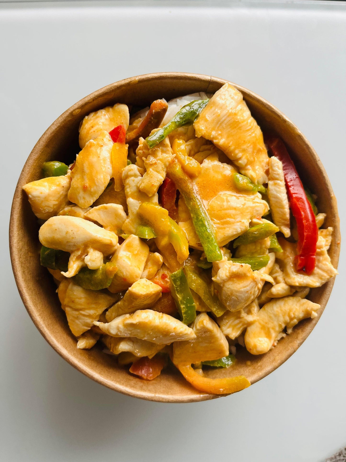 Bowl poulet sauce thaï